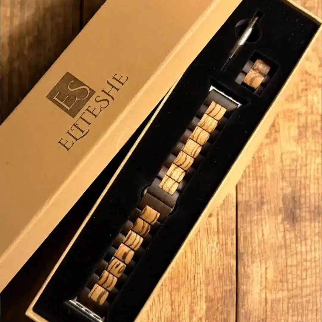 ساعات خشبية