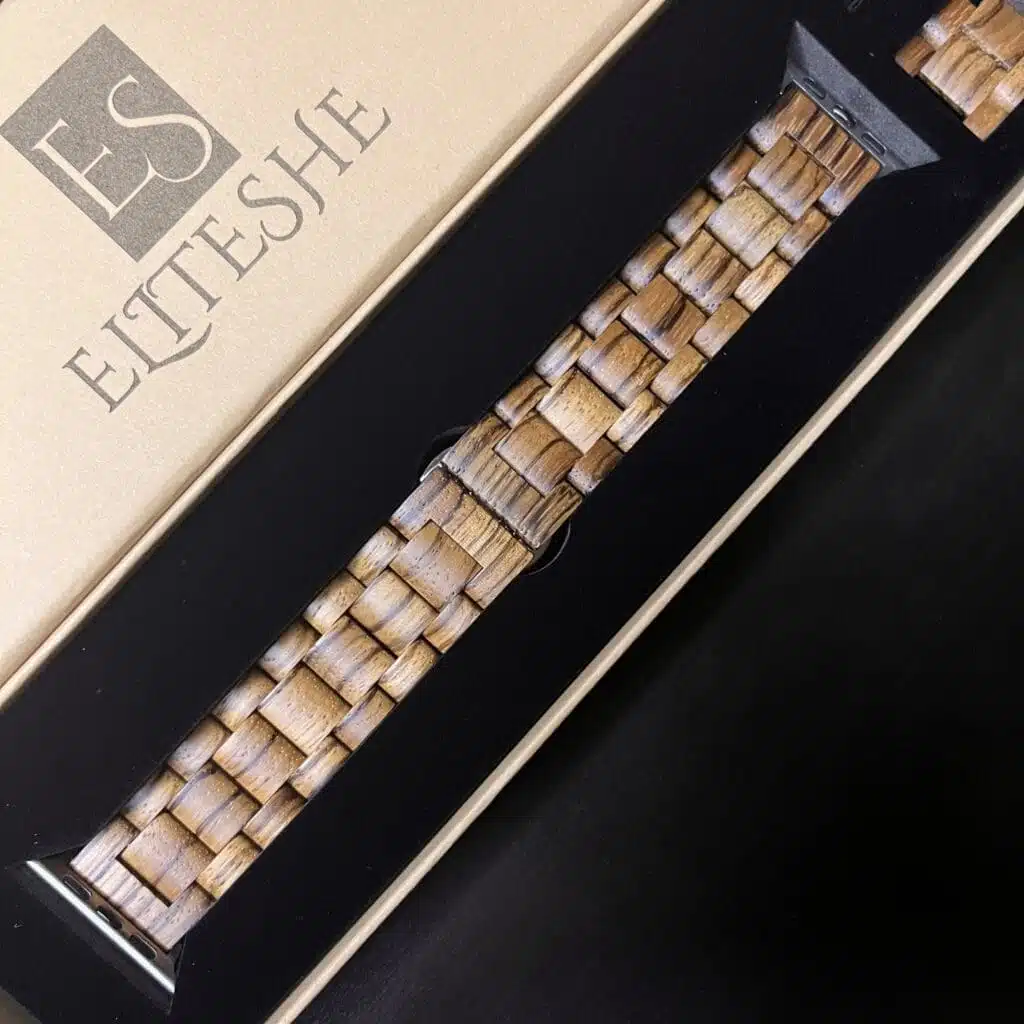 ساعات خشبية