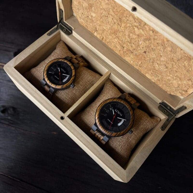 ساعات خشبية